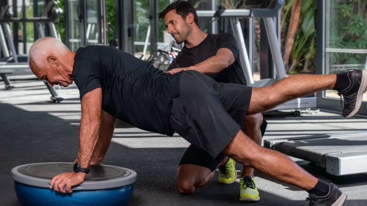 ورزش و حرکات اصلاحی برای تقویت زانو